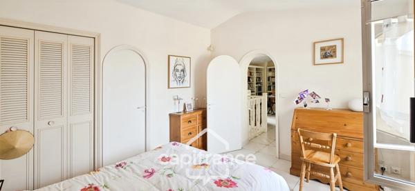 Maison à vendre 4 pièces VUE MER + Garage 55m² + Piscine SANARY SUR MER (83)