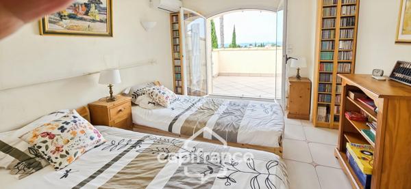 Maison à vendre 4 pièces VUE MER + Garage 55m² + Piscine SANARY SUR MER (83)