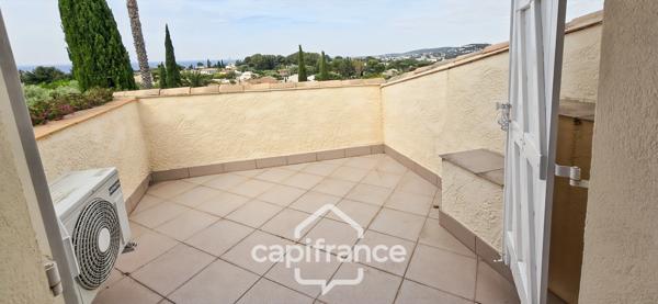 Maison à vendre 4 pièces VUE MER + Garage 55m² + Piscine SANARY SUR MER (83)