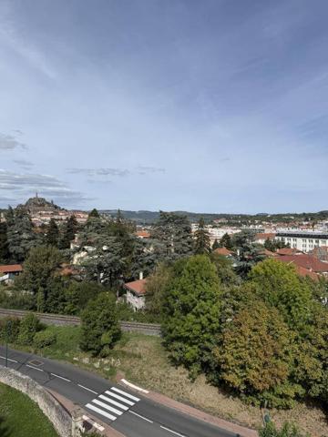 Appartement 2 pièces                                        - 43750 Vals-près-le-Puy Réf : 13416