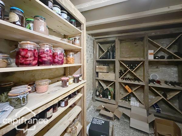 Ancienne demeure seigneuriale avec piscine et dépendances – charme, volumes et intimité au rendez-vous