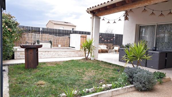 Malemort-du-Comtat (84570) Villa récente 4 chambres