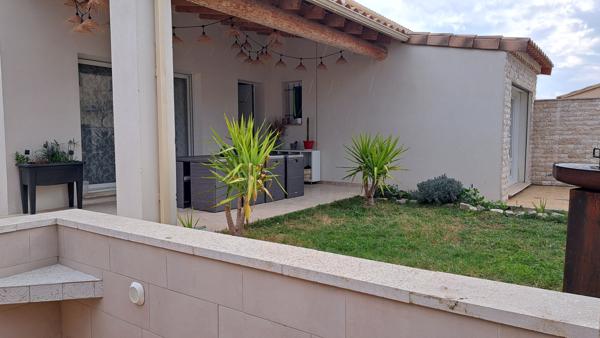 Malemort-du-Comtat (84570) Villa récente 4 chambres