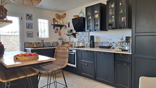 Malemort-du-Comtat (84570) Villa récente 4 chambres