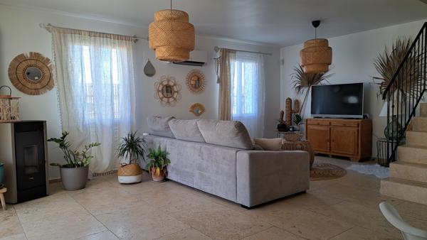 Malemort-du-Comtat (84570) Villa récente 4 chambres