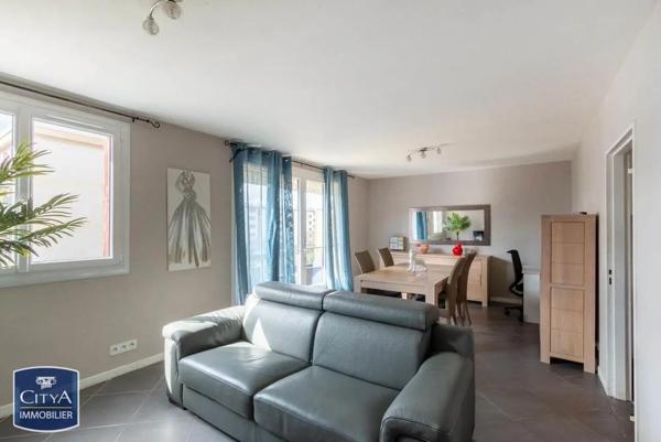 Appartement à louer 3 pièces 66.7m² Joué-lès-Tours (37300)