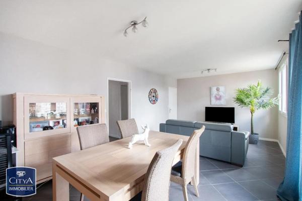 Appartement à louer 3 pièces 66.7m² Joué-lès-Tours (37300)