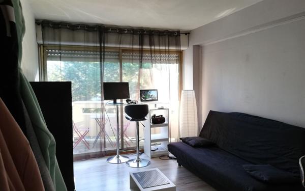 Appartement à louer    1 pièce •  Gradignan