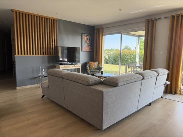 Vente                                                      Maison
                        
                     5 pièces                      130 m2                     à Rodez