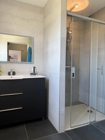 Vente                                                      Maison
                        
                     5 pièces                      130 m2                     à Rodez