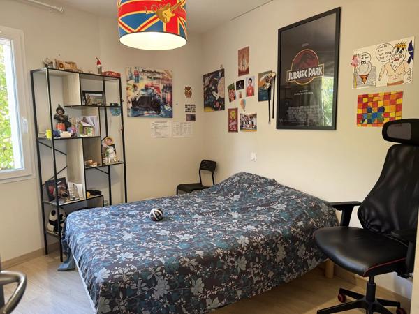 Vente                                                      Maison
                        
                     5 pièces                      130 m2                     à Rodez