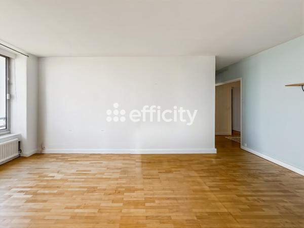 Appartement
         3 pièces
        - 64 m² 592 500 € *