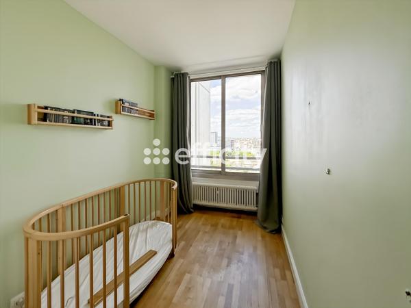 Appartement
         3 pièces
        - 64 m² 592 500 € *