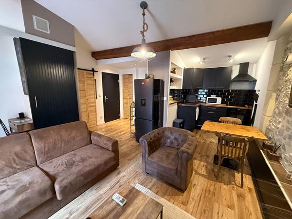 APPARTEMENT MEUBLE ET CLIMATISE A CARCASSONNE