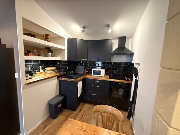 APPARTEMENT MEUBLE ET CLIMATISE A CARCASSONNE