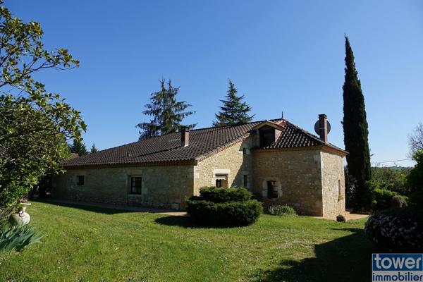 Propriete
                                                                                                                                                                                                                                                                                                                        6 pièce(s)                                                                                                                                                                                                          3 chambre(s)                                                                                                                                                                                                          200  m²