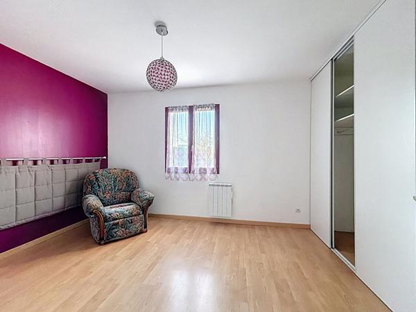 Maison à vendre à Feytiat - 5 pièces, 3 chambres, jardin spacieux