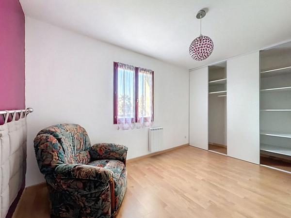 Maison à vendre à Feytiat - 5 pièces, 3 chambres, jardin spacieux