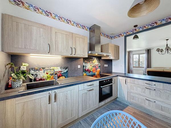 Maison à vendre à Feytiat - 5 pièces, 3 chambres, jardin spacieux