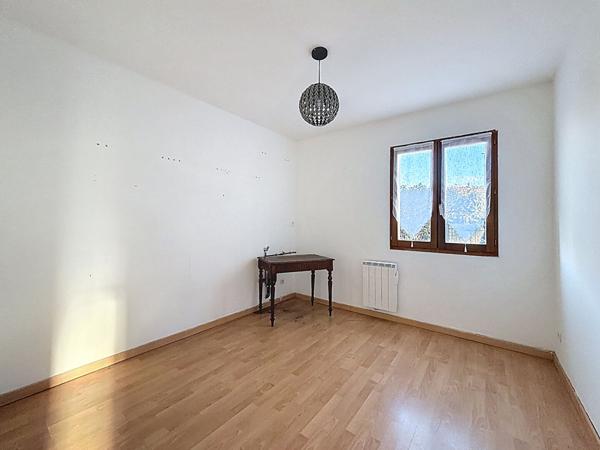 Maison à vendre à Feytiat - 5 pièces, 3 chambres, jardin spacieux