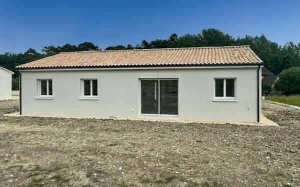 Maison à vendre    4 pièces •  Saint-Astier