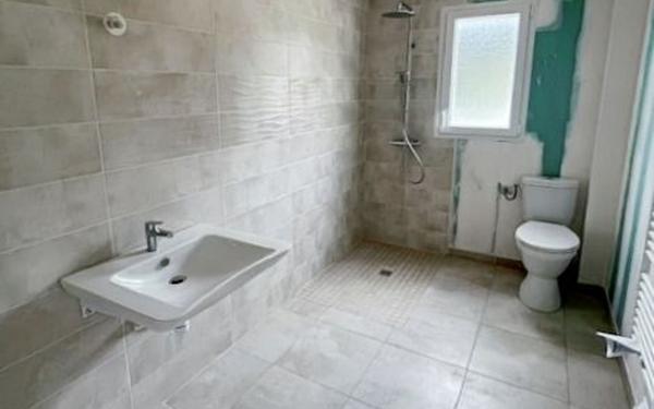 Maison à vendre    4 pièces •  Saint-Astier