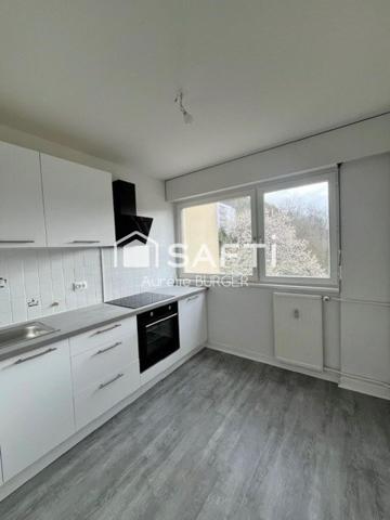 Appartement F2, situé au centre ville