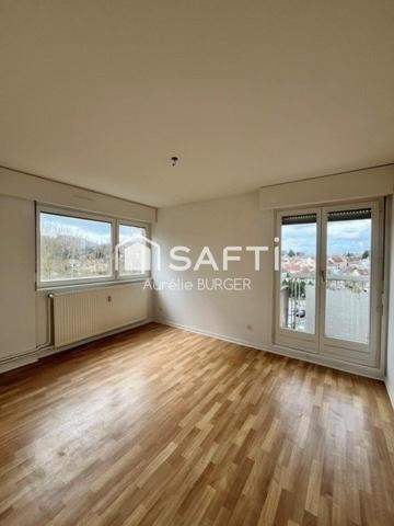 Appartement F2, situé au centre ville