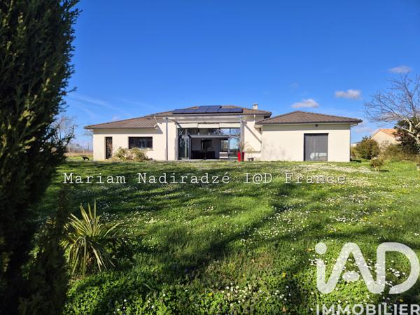 Maison à vendre 5 pièces 167 m² Hautefage-la-Tour