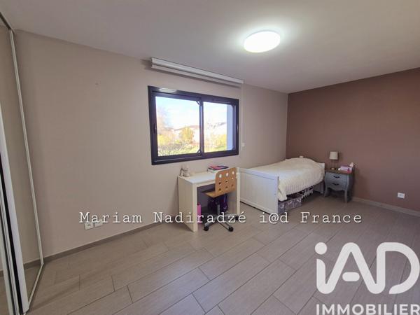 Maison à vendre 5 pièces 167 m² Hautefage-la-Tour