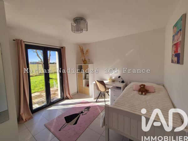 Maison à vendre 5 pièces 167 m² Hautefage-la-Tour