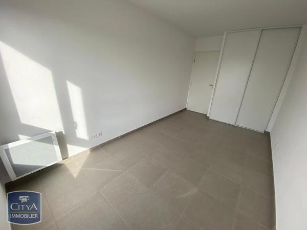 Appartement à louer 3 pièces 62.82m² Hyères (83400)