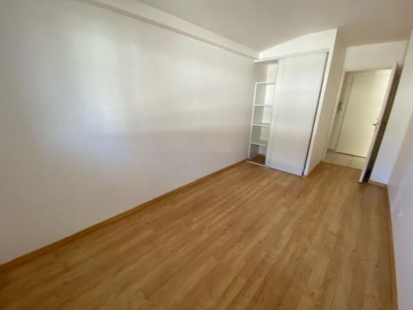 Appartement Concarneau 3 pièces 61 M² avec ascenseur, parking sous-sol, et balcon proche commodités