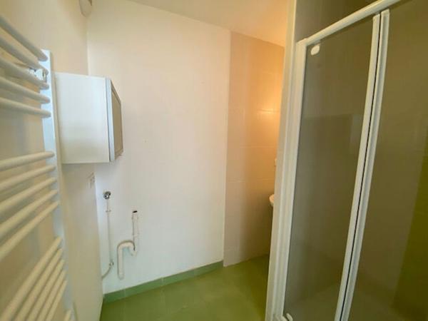Appartement Concarneau 3 pièces 61 M² avec ascenseur, parking sous-sol, et balcon proche commodités