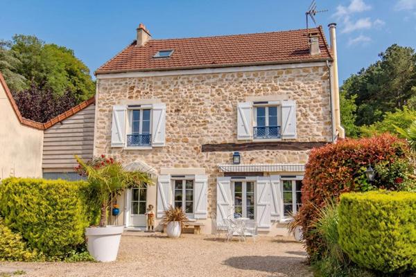 Exclusivité Propriétés-Privées - Le charme de l'ancien à Oinville-sur-Montcient