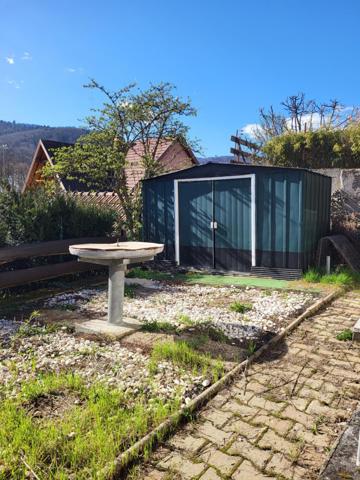 Charmante maison de plain-pied sur les hauteurs.