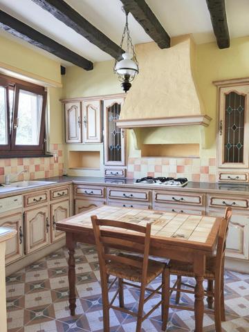 Charmante maison de plain-pied sur les hauteurs.