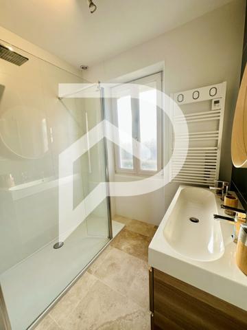 Maison 9 pièces 201 m2