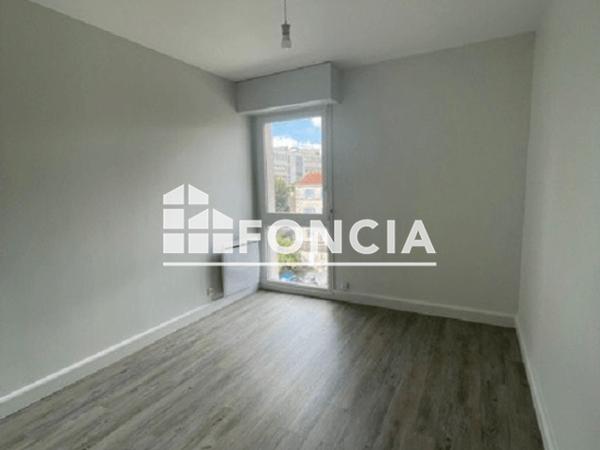 Location Appartement 3 pièces 60.2 m² - 3 RUE LANGLOIS Niort 79000