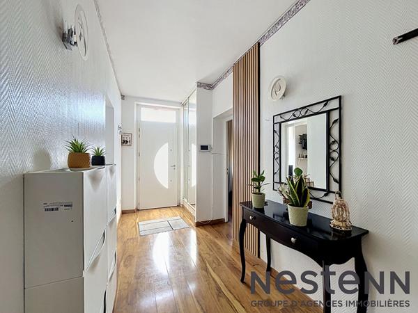 Maison familiale 7 pièces avec jardin et piscine