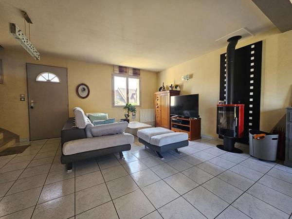 DANS UNE IMPASSE PRIVÉE - 15 MINUTES GARE