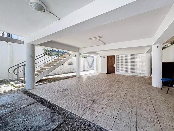 DPT GUYANE, à vendre CAYENNE Maison T4 de 110 m2 sur un terrain de 238 m2