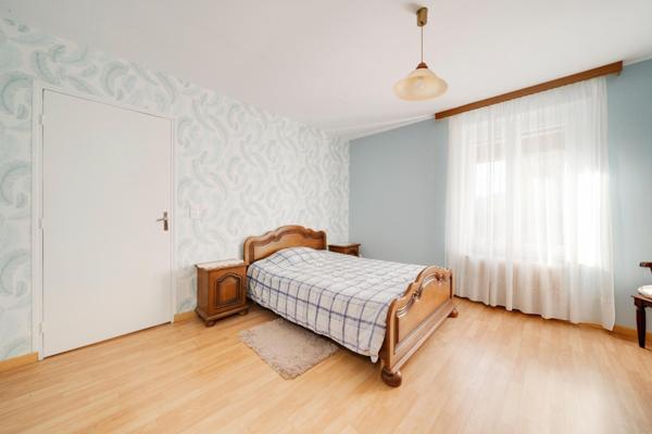 XCLUSIVITÉ – LIVERDUN – Ensemble immobilier 193 m² habitables + grand terrain 2173 m²