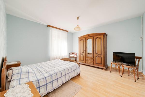 XCLUSIVITÉ – LIVERDUN – Ensemble immobilier 193 m² habitables + grand terrain 2173 m²