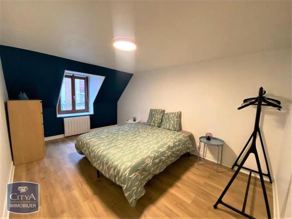 Appartement à louer 2 pièces 62.77m²
