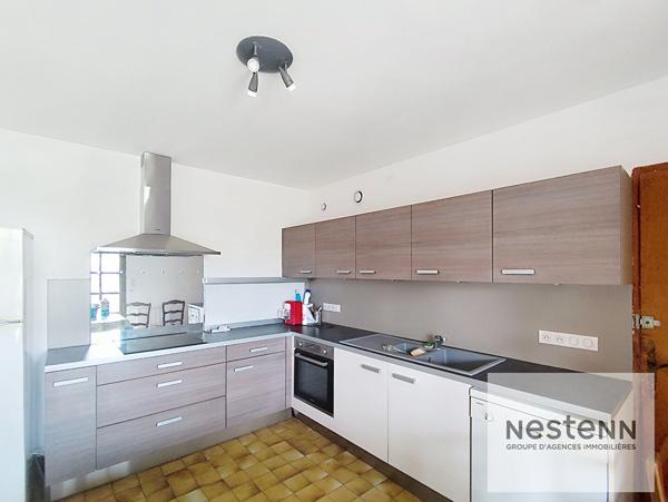 Maison a renover- Castries 7 chambres sur 844 m² de terrain en impasse.