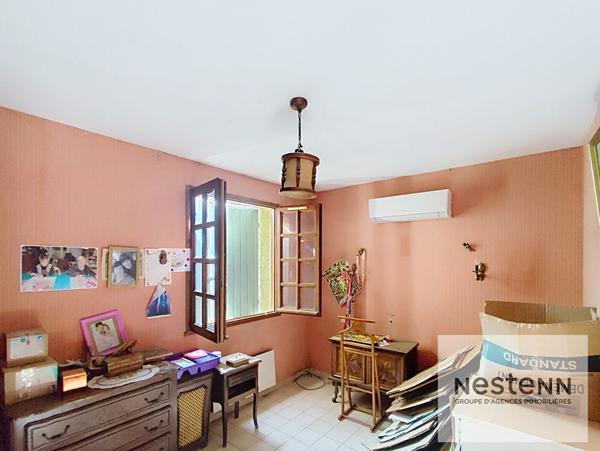 Maison a renover- Castries 7 chambres sur 844 m² de terrain en impasse.