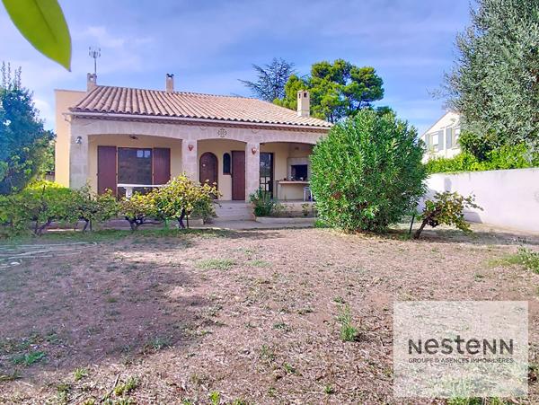 Maison a renover- Castries 7 chambres sur 844 m² de terrain en impasse.