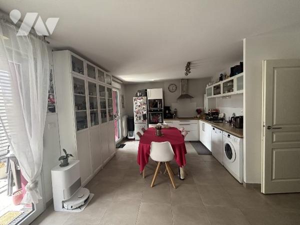 APPARTEMENT DE TYPE 3 A VENDRE