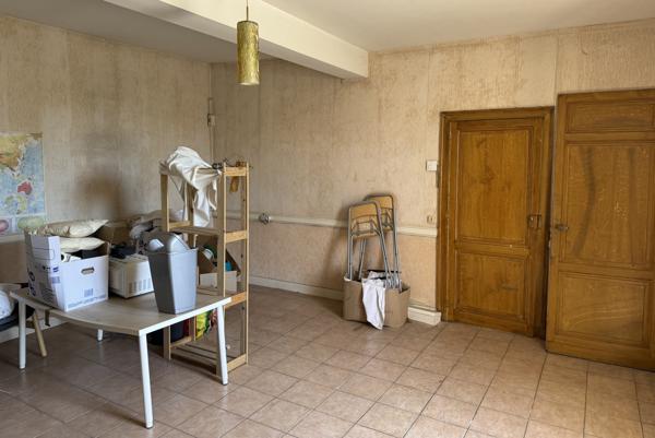 Maison de ville Casteljaloux à rénover ? 152 m² habitables avec grenier aménageable et garage